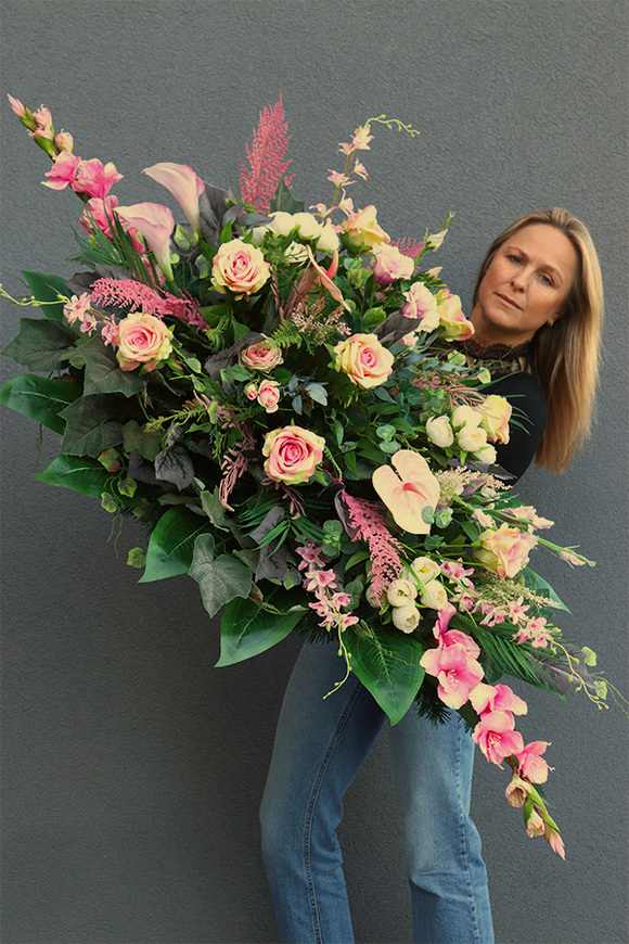 Molina, wiązanka nagrobna z mieczykiem