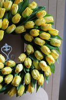 Witaj Wiosno Żółty, wiosenny wianek z tulipanów