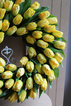 Witaj Wiosno Żółty, wiosenny wianek z tulipanów, śr.50cm