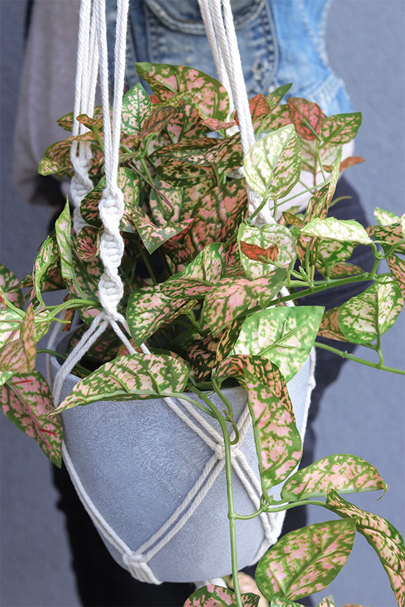 Green House, sztuczna roślina w wiszącej donicy