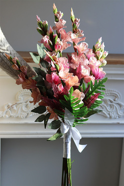 Mieczyki Pink, bukiet nagrobny do położenia, dł.90cm