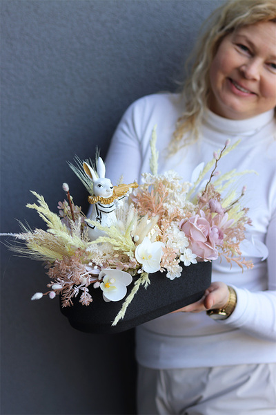 Black Easter Boho, stroik wielkanocny z zajączkiem	