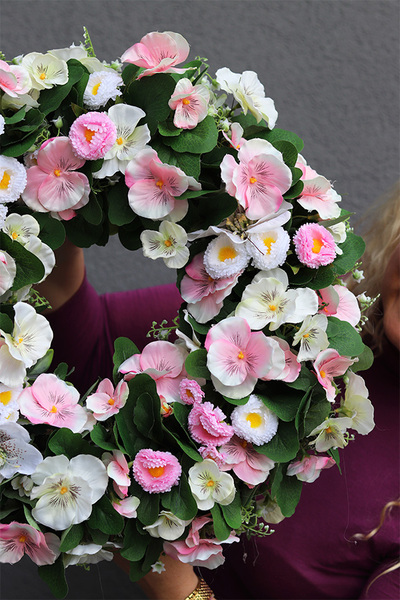 Bratki&Stokrotki, wianek dekoracyjny na drzwi