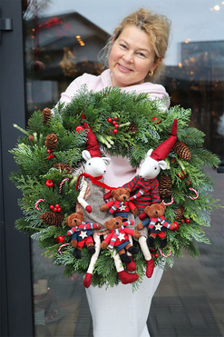 Święta w Komorowie, świąteczny wianek na drzwi, śr.50cm