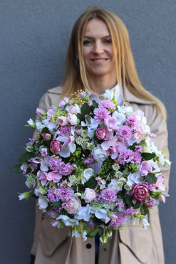 OD RĘKI Uroczek, kwiatowy wianek na drzwi, śr.37cm