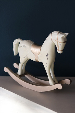 Konik na Biegunach, figurka dekoracyjna, drewniana, wym.22.5x26.5cm