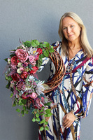 U Moniki, fioletowy asymetryczny wianek