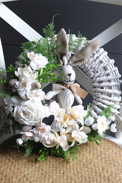 Zajączek Wiosenny, wiosenny wianek dekoracyjny