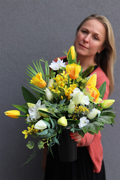 Wiosenna Pogoda, bukiet nagrobny we wkładzie, dł.48cm