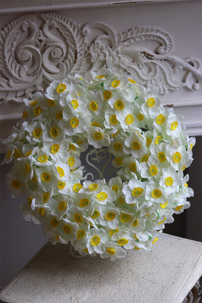 Narcyz, wiosenny wianek na drzwi