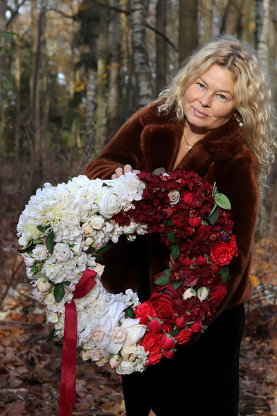 Biel&Czerwień Polonia 2, bogaty wianek - serce kwiatowe