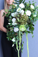  Lucilla, dekoracja nagrobna w drewnianej skrzyneczce, wym.50x70x46cm