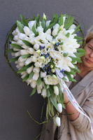 White Heart, dekoracja nagrobna w kształcie serca