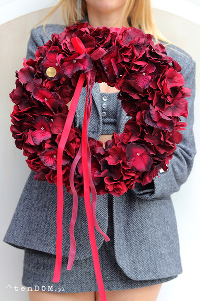 Hortensje Bordo, wianek na drzwi z hortensji