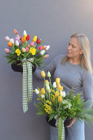 Kolory Wiosny, dekoracja nagrobna w misie