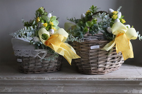 dekorowany koszyczek wielkanocny z serwetką, Yellow Spring, wys.24cm 