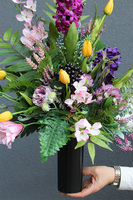 Springie, bukiet nagrobny we wkładzie, wys.65cm 