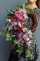 U Moniki, fioletowy asymetryczny wianek