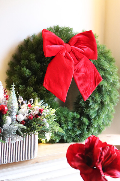 Klasyczna Czerwień Na Święta, wianek z kokardą