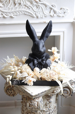 Black Easter Modern 2, stroik wielkanocny na tacy, wym.29x29.5cm  