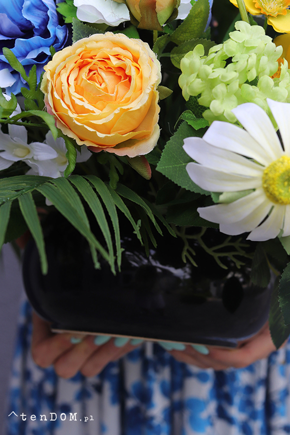 Letnie Ukojenie, nagrobna kompozycja w misie