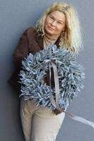 Szara Oliwka, dekoracyjny wianek na drzwi