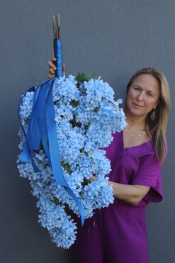 Blue Hydrangea, bukiet nagrobny do położenia z hortensji, dł.100cm