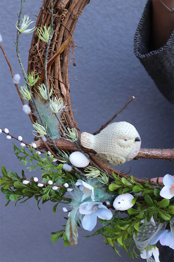 Jajo Wielkanocne Biel, wiosenny wianek z ptaszkiem