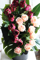 Rosarino, bukiet nagrobny we flakonie, wys.79cm