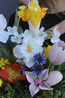 Moneni, dekoracja nagrobna w misie