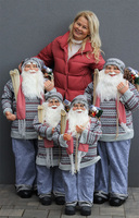 duża figurka / miękki stojący Mikołaj z nartami i szalikiem