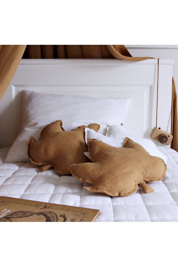 Maple Leaf, lniana poduszka w kształcie liścia, karmelowy