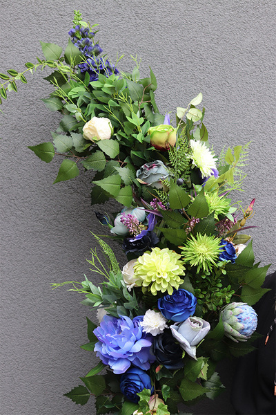  Bluesilda, girlanda nagrobna