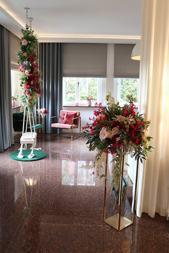 La Guel Eligia, elegancka girlanda kwiatowa