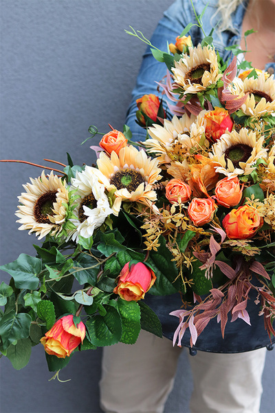 Sunflower Garden 2, kompozycja nagrobna w naczyniu