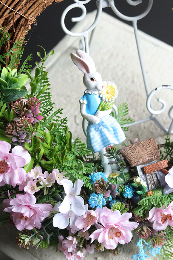 Żona Królika, wielkanocny wianek dekoracyjny z zajączkiem