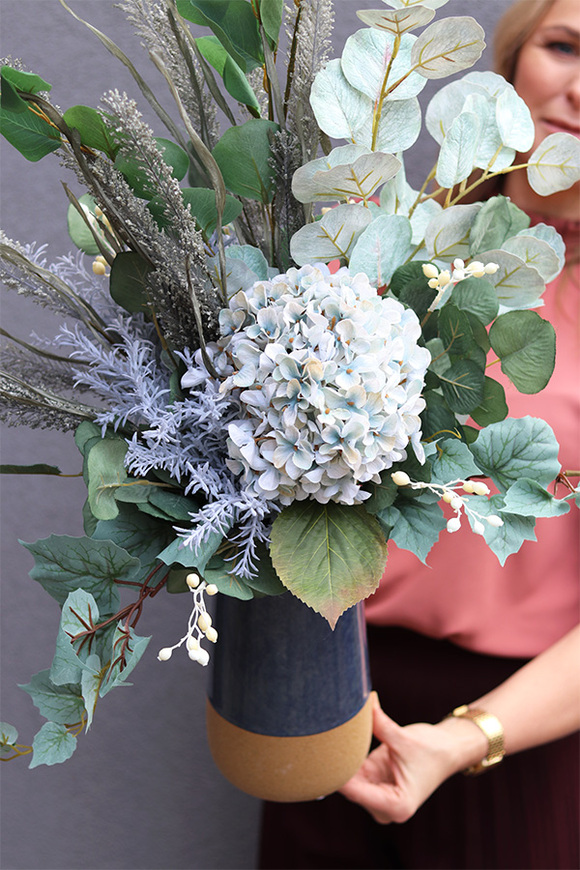 Renomia Blumelia, dekoracyjny bukiet w wazonie