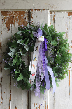 Fioletowa Mgiełka, zielony wianek z kwiatami, śr.40cm