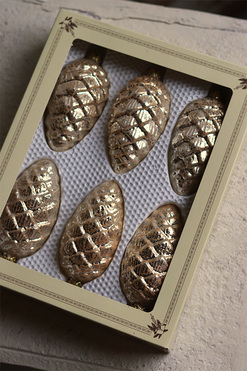 Złote Szyszki, błyszczące świąteczne bombki, dł.9cm, kpl.6szt 