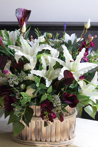 Królewska Mediata, kompozycja nagrobna w skrzynce