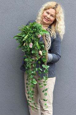 Chmiello 2, wiosenny wianek na drzwi z gumowymi tulipanami, śr.30cm 