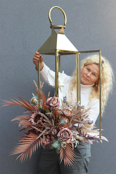 Angelo Garden Mortario, lampion nagrobny z kwiatami