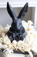 Black Easter Modern 2, stroik wielkanocny na tacy