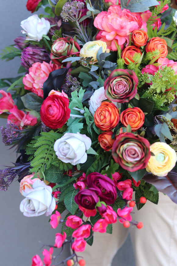 Breda Volcan, kompozycja nagrobna na ciężkiej tacy