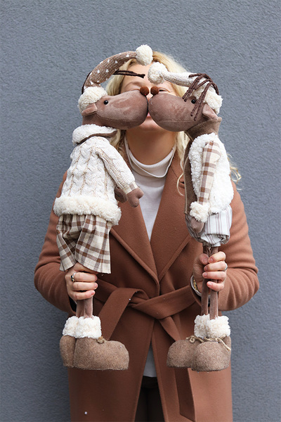 Renifer Natural, laleczka zimowa stojąca