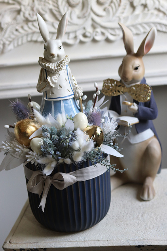 Paris, wielkanocny stroik z zającem