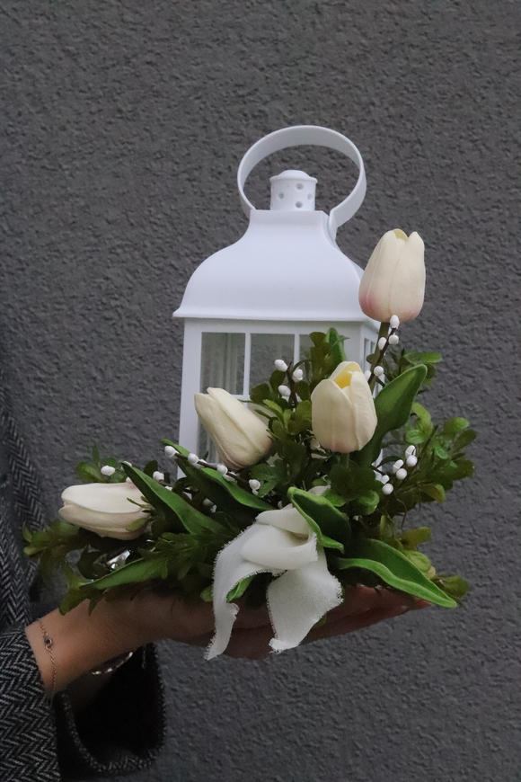 Angelo Spring Tulip, lampion nagrobny LED na kolumbarium