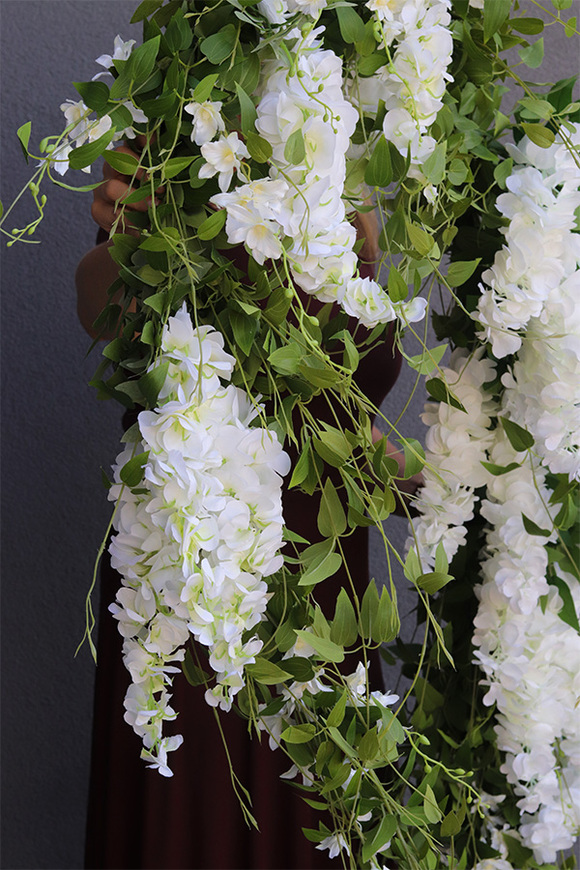 White Wisterina, stylowa girlanda ze sztucznych kwiatów