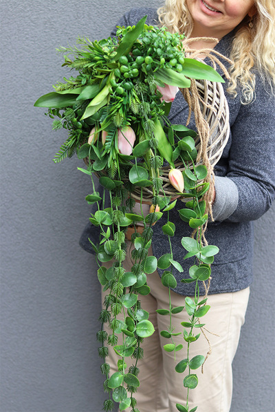 Chmiello 2, wiosenny wianek na drzwi z gumowymi tulipanami