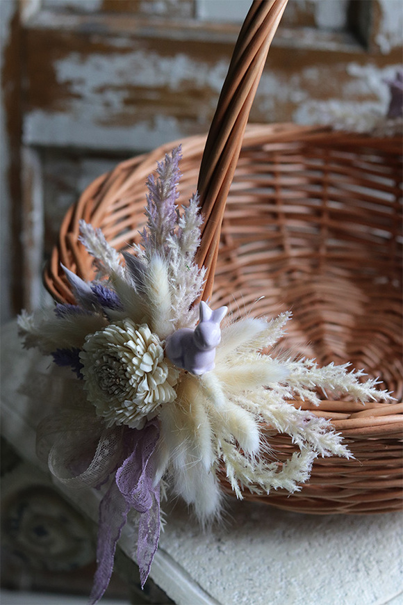 Minelia Netra, dwustronnie dekorowany koszyczek wielkanocny